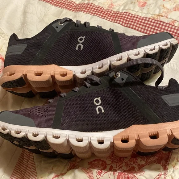 ON Cloud X Sneaker Women’s Tennis Shoes size 9.5 - Picture 6 of 7